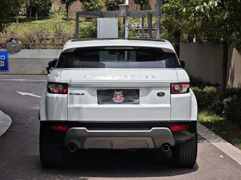 Land Rover Evoque (Import) — миниатюра 5
