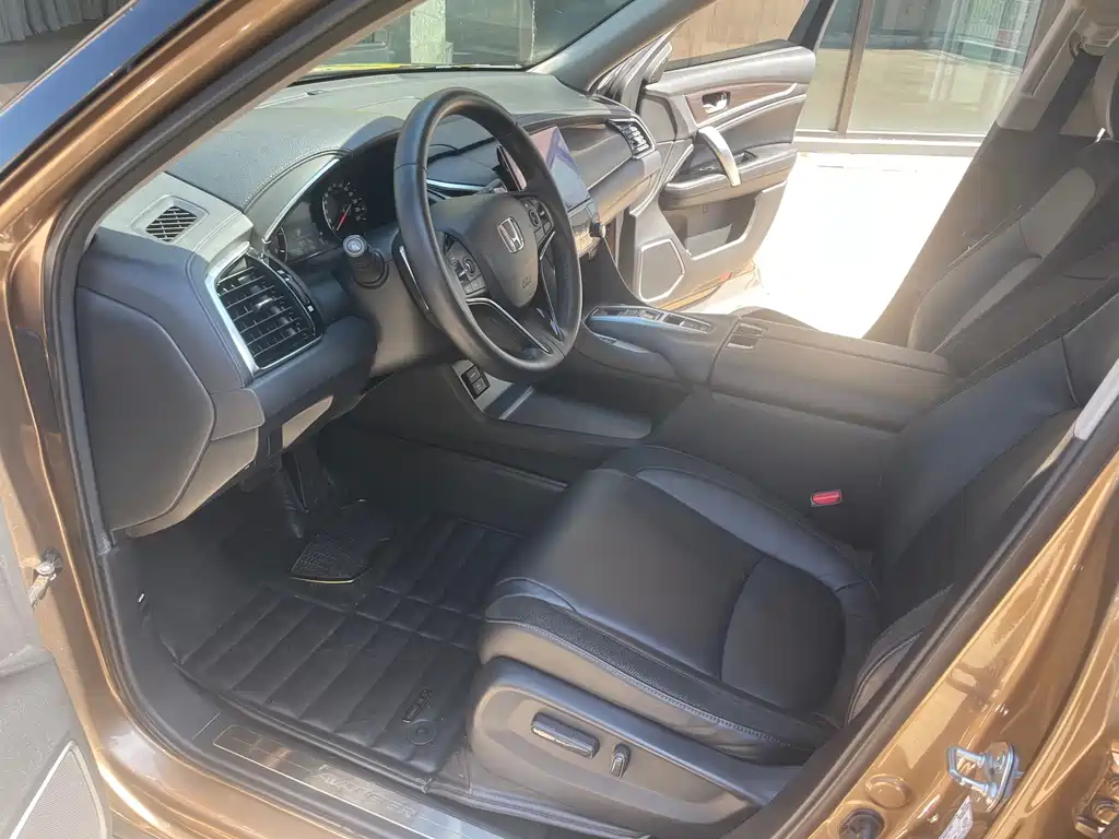 Honda Avancier — миниатюра 8