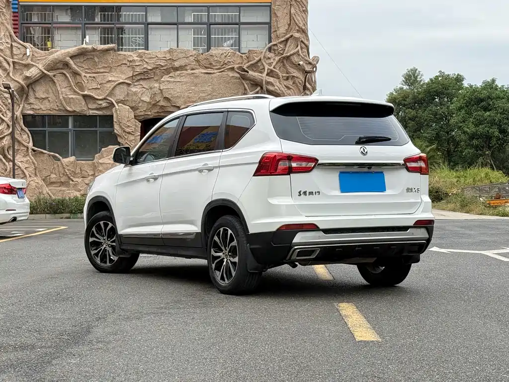 DONGFENG JINGYI X5