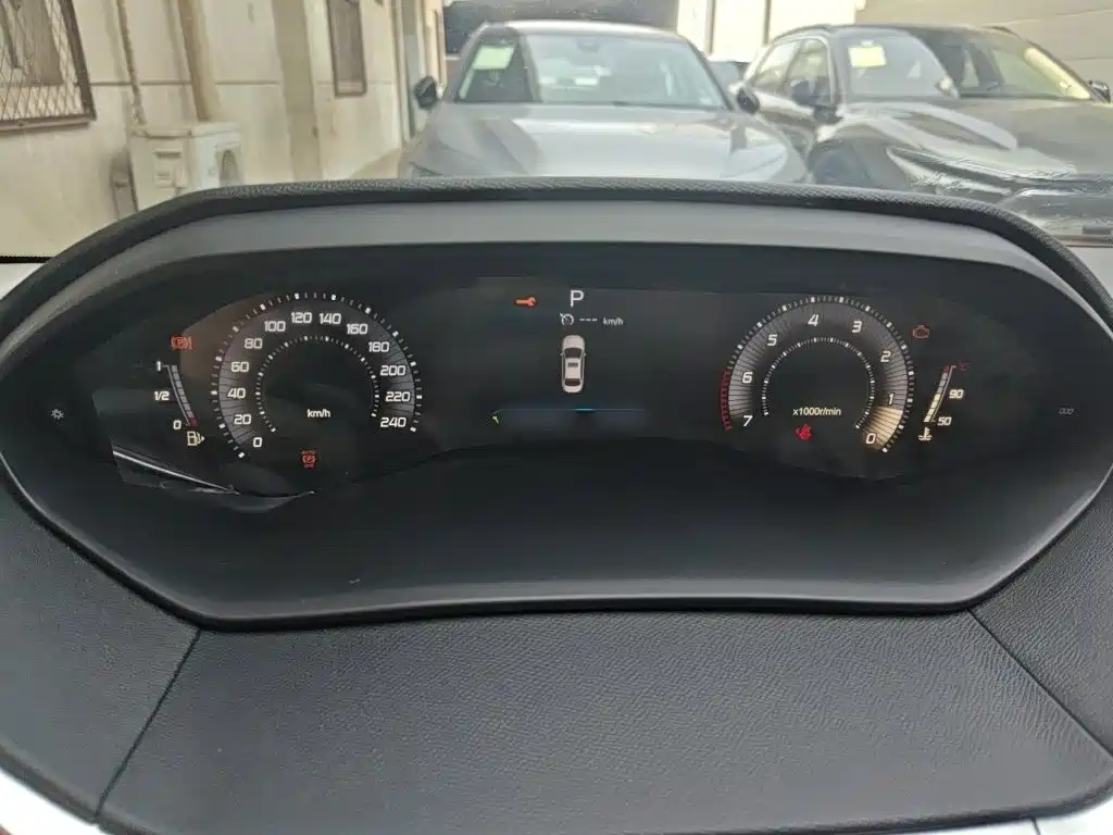 Peugeot 408 — миниатюра 4