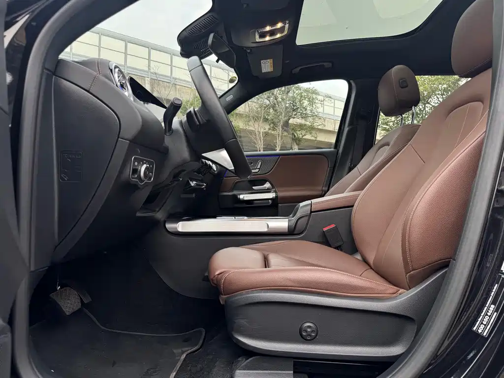 Mercedes-Benz EQB — миниатюра 9