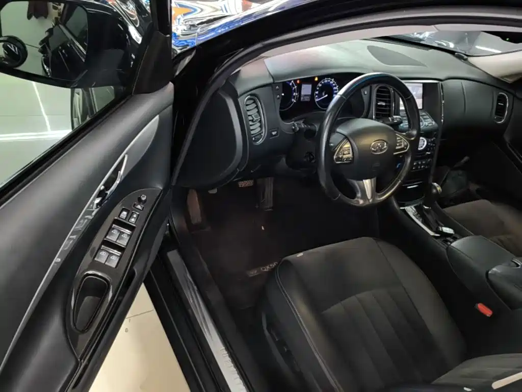 Infiniti QX50 — миниатюра 16