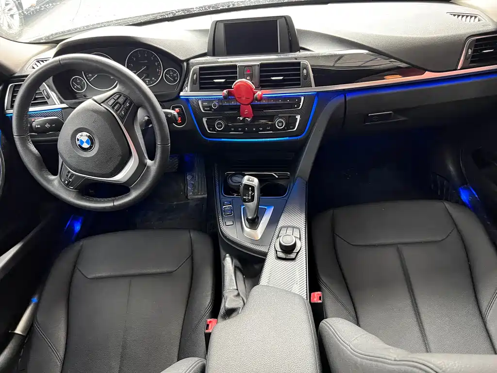 BMW 3 Series — миниатюра 6