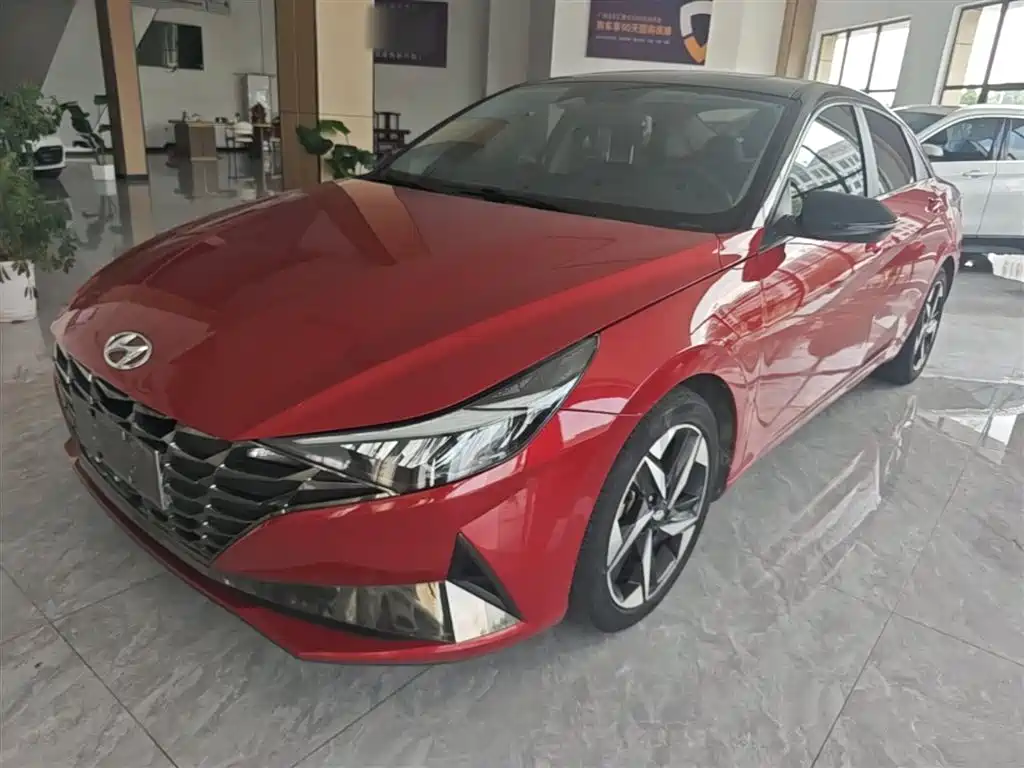 Hyundai Elantra 2021 1.5L CVT LUX Premium Edition