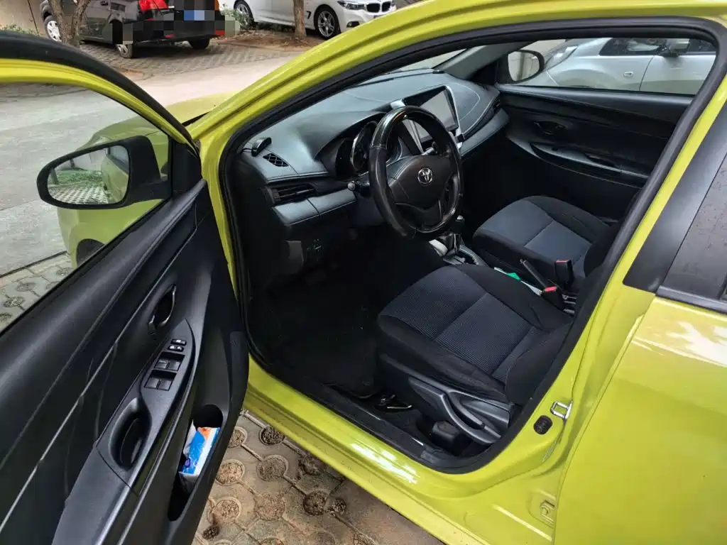 Toyota Yaris L — миниатюра 17