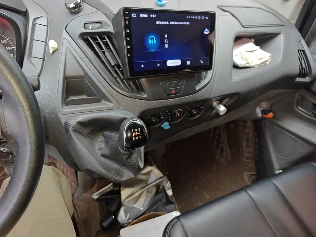 Ford Transit — миниатюра 16