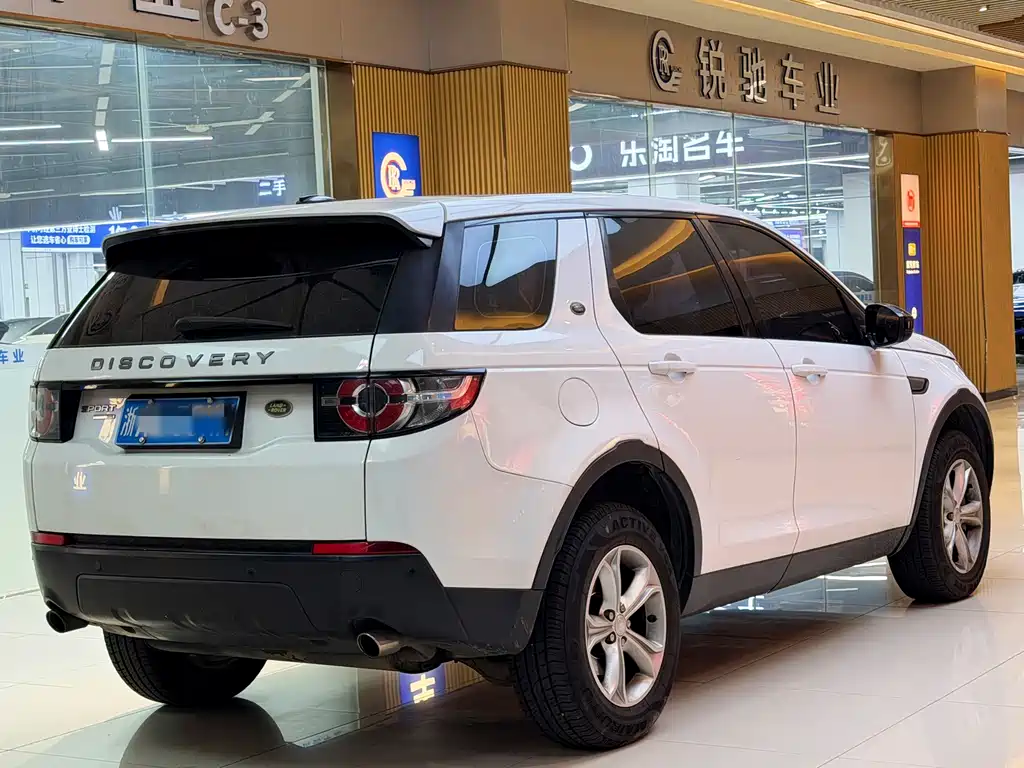 Land Rover Discovery Sport — миниатюра 6
