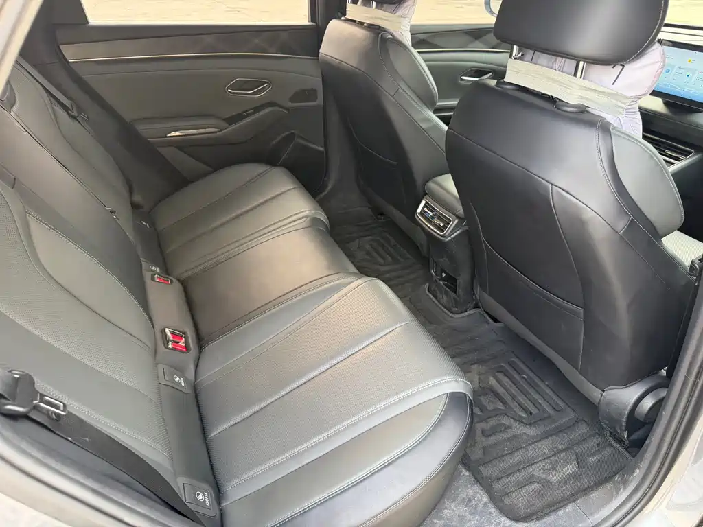 BYD Qin L — миниатюра 10