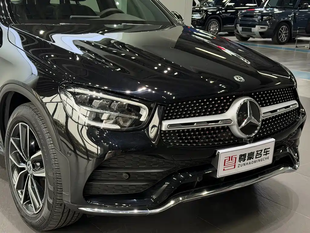 MERCEDES-BENZ GLC