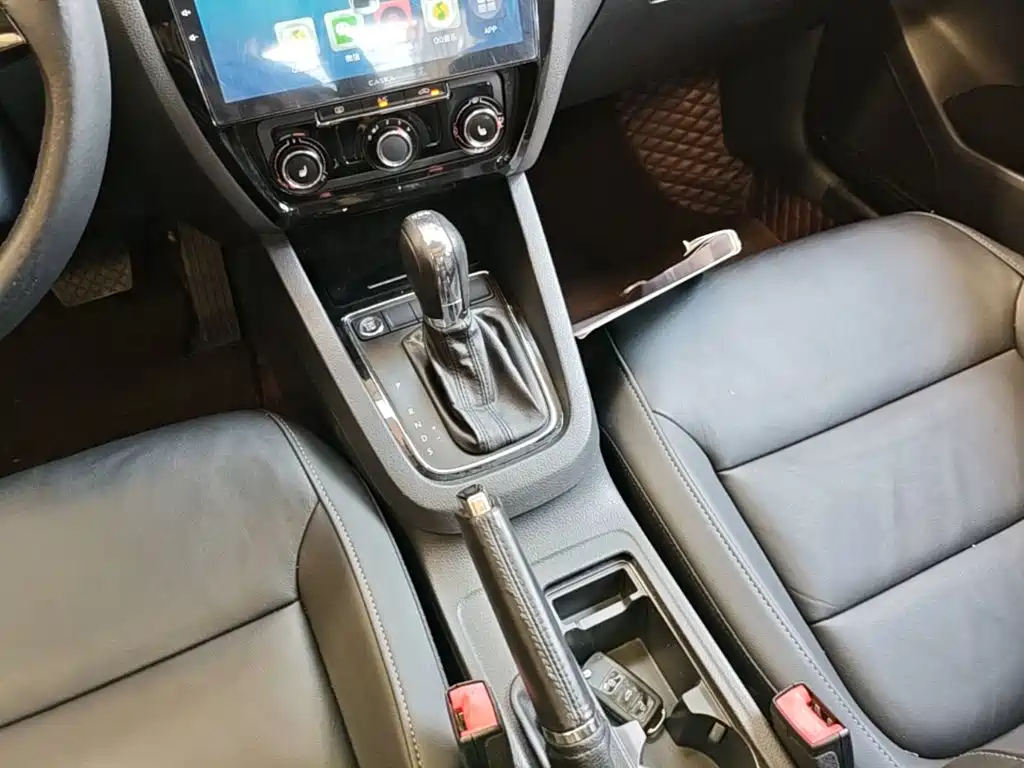 Volkswagen Sagitar — миниатюра 14