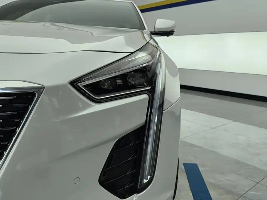Cadillac CT6 — миниатюра 5