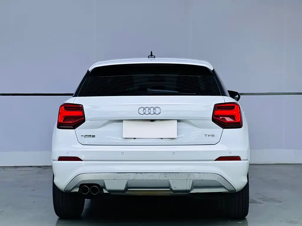 Audi Q2L 2018 35 TFSI Fashion V