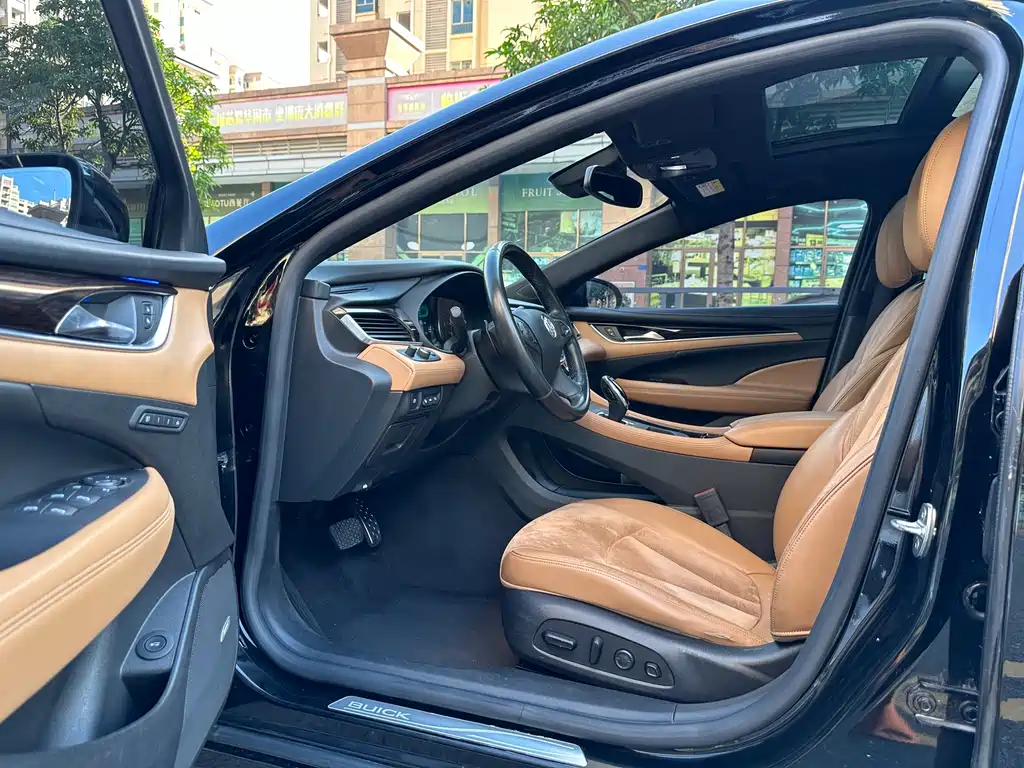 Buick LaCrosse — миниатюра 9