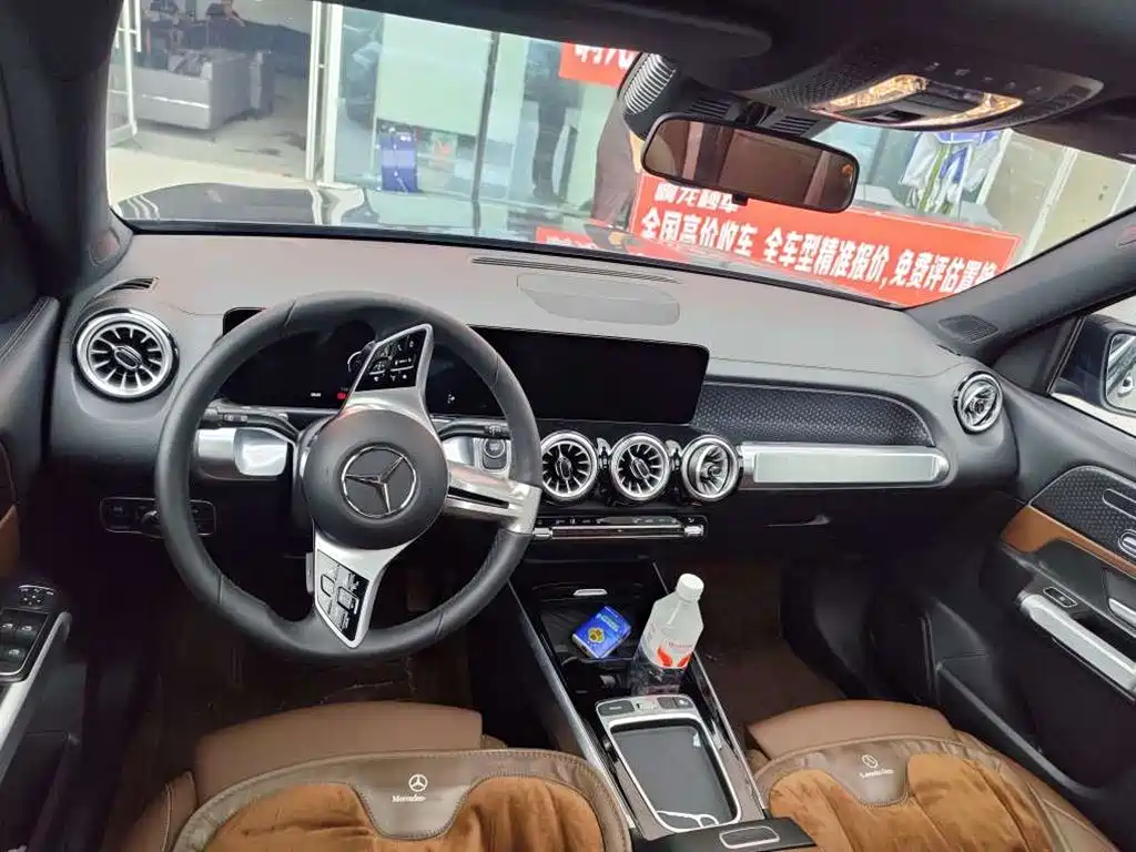 Mercedes-Benz EQB — миниатюра 10