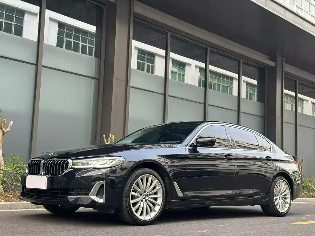 BMW 5 Series 2023