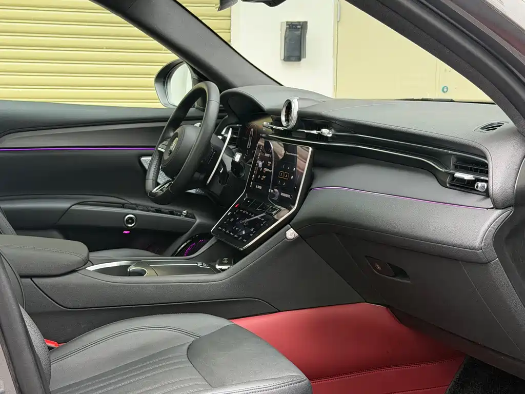 Maserati Grecale — миниатюра 13