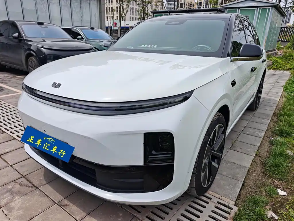 Li Auto Li L6 2025