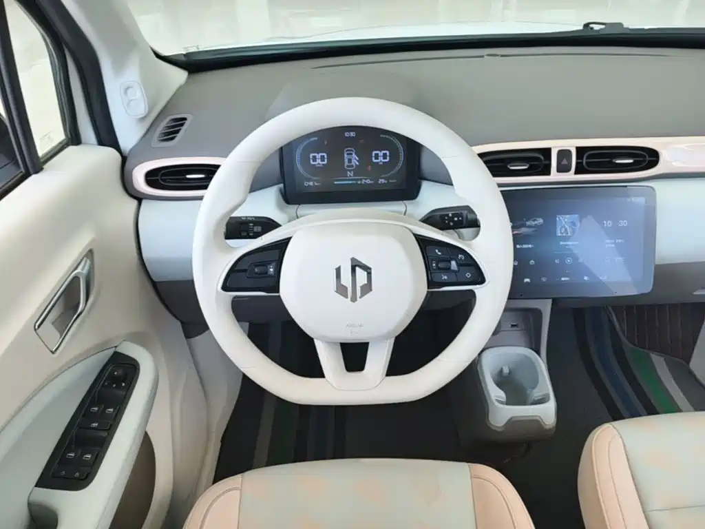 Leapmotor Leapmotor T03 — миниатюра 11