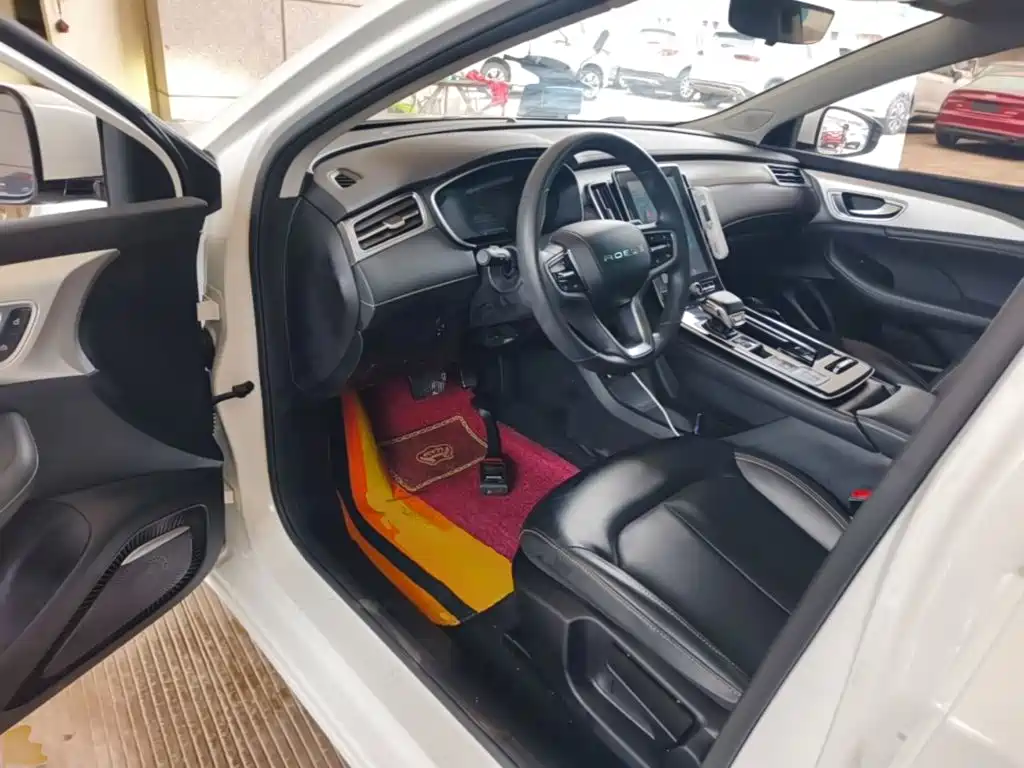 Roewe i6 MAX New Energy — миниатюра 16