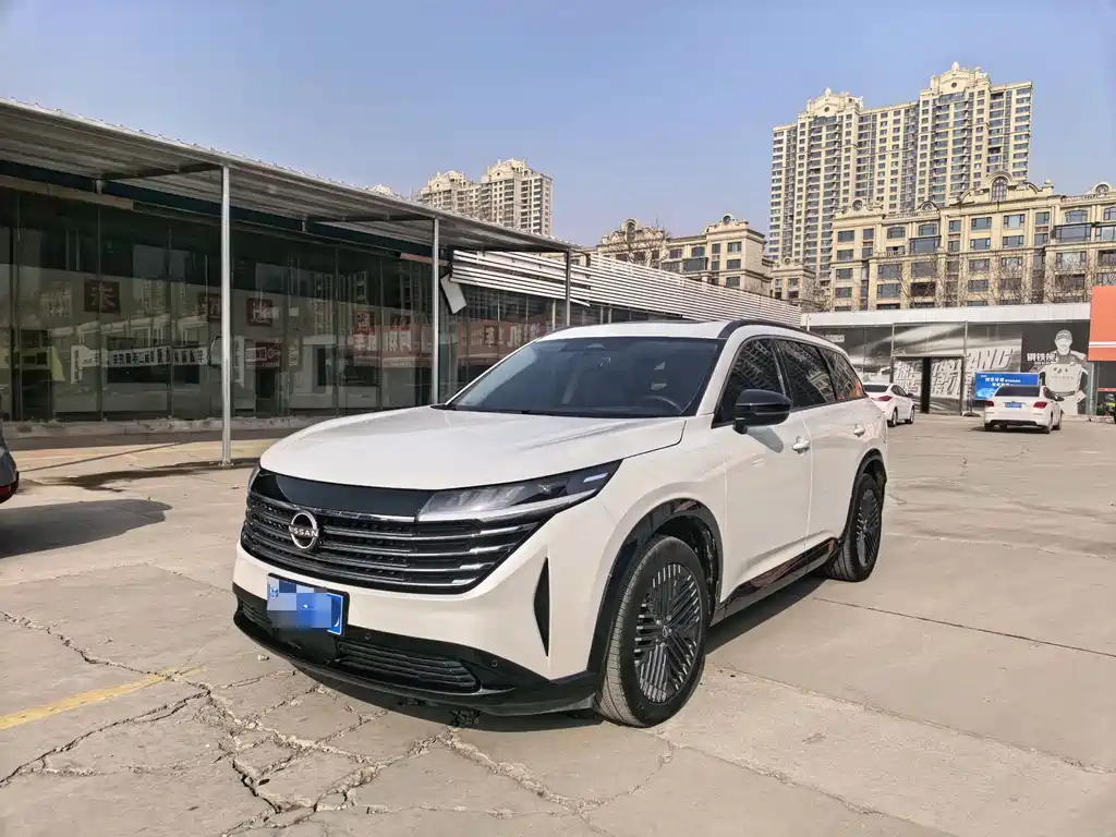 Nissan Teramont 2024