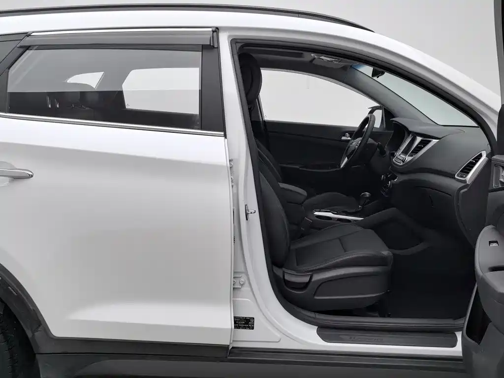 Hyundai Tucson — миниатюра 23