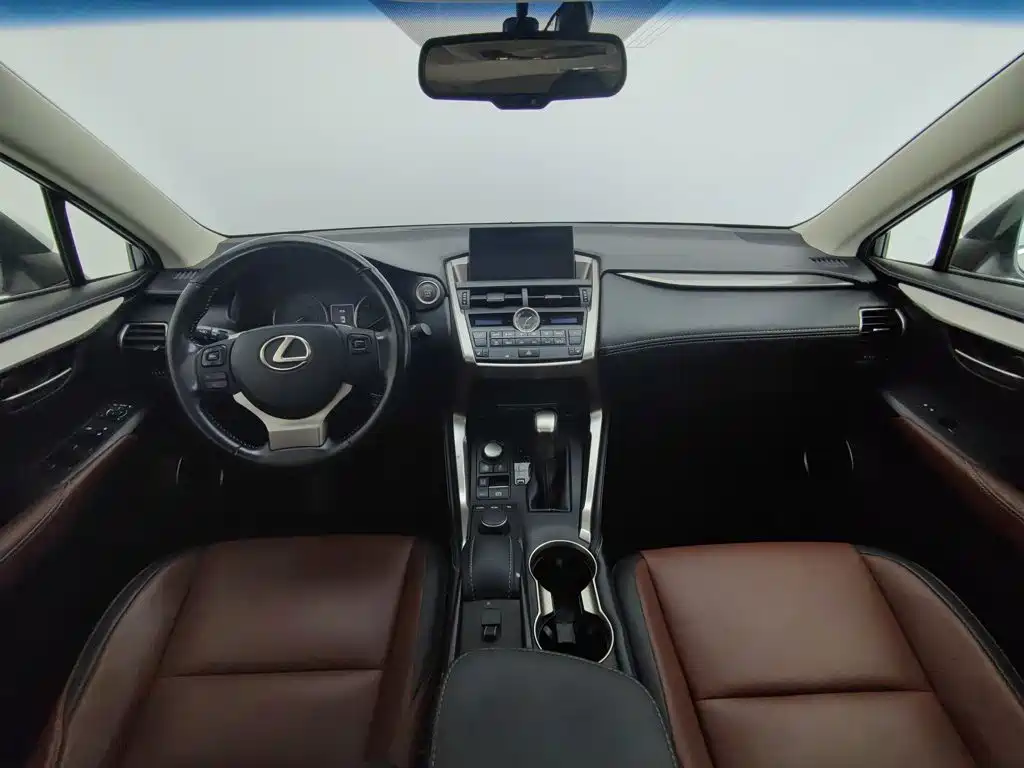 Lexus NX — миниатюра 5