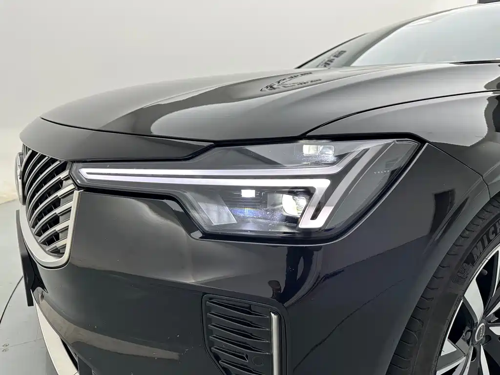 Volvo S90 — миниатюра 49