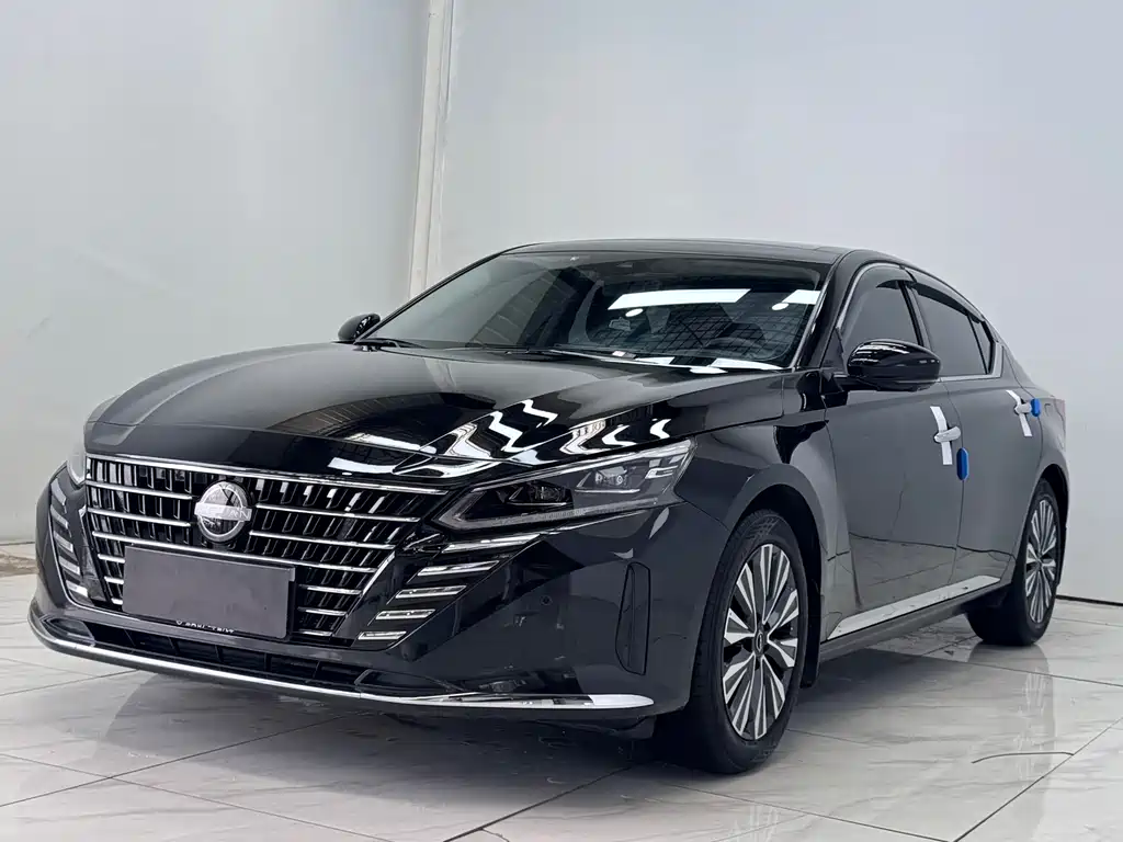 Nissan Teana 2023