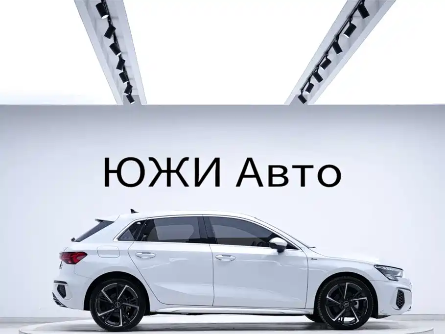 Audi A3 - фото 4