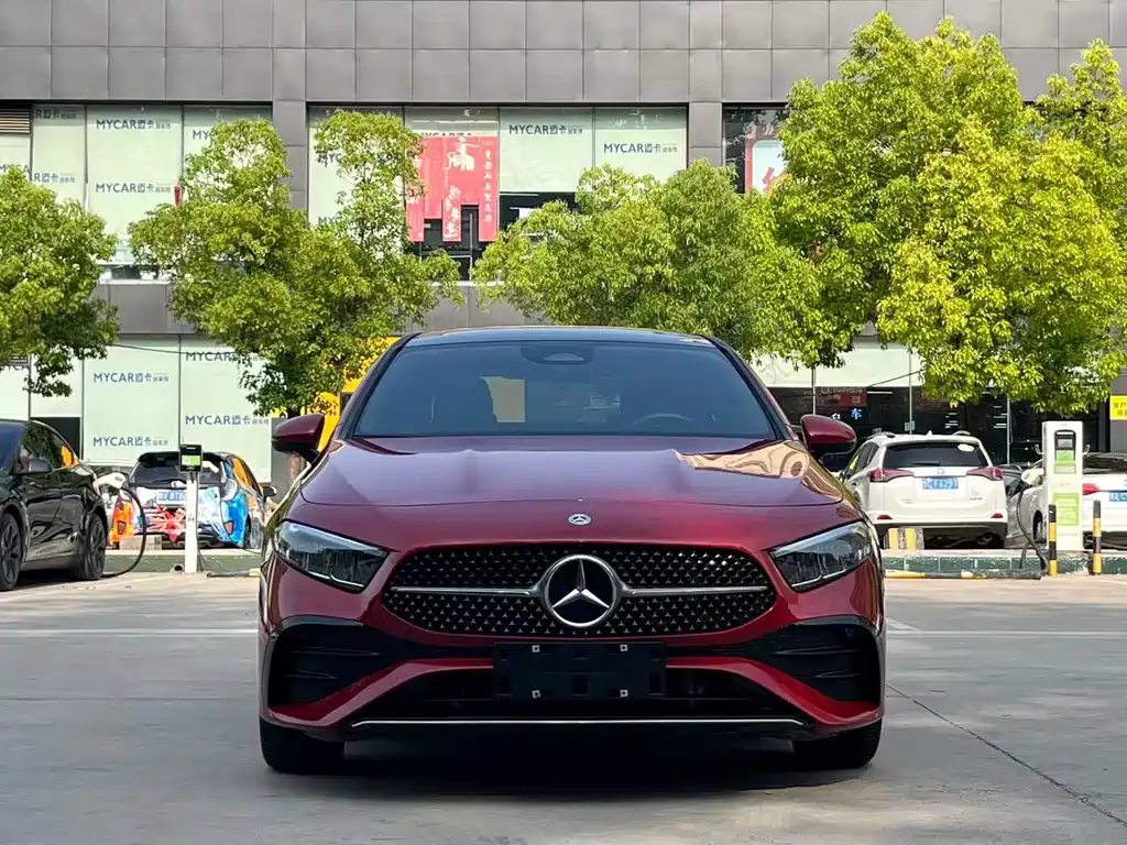 Mercedes-Benz A-Class — миниатюра 2