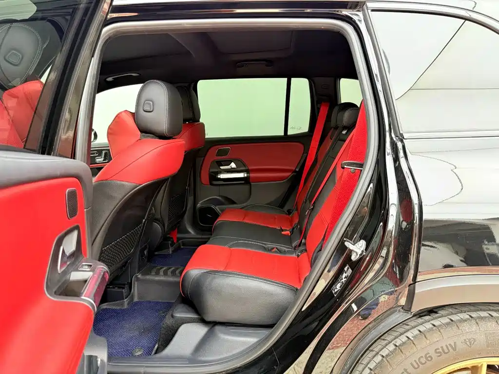 Mercedes-Benz GLB AMG — миниатюра 12