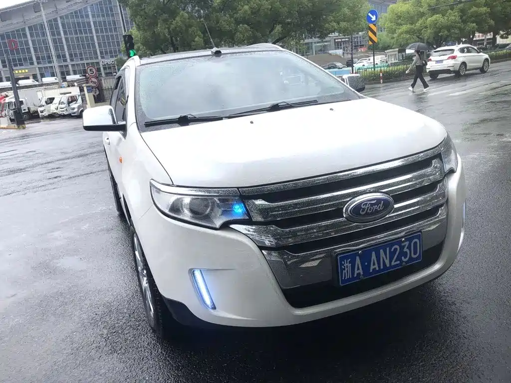 Ford Edge (Import) — миниатюра 2