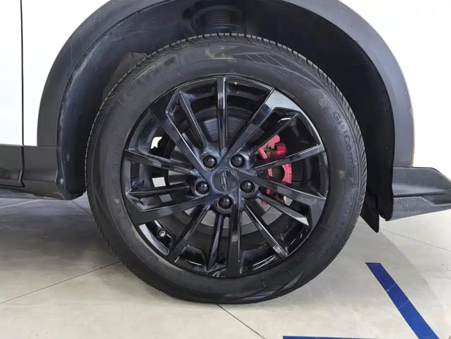 Geely Binyue — миниатюра 6
