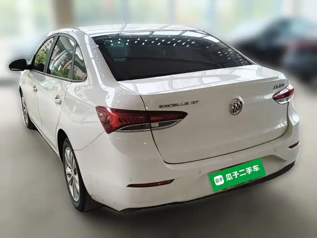 Buick Excelle — миниатюра 10