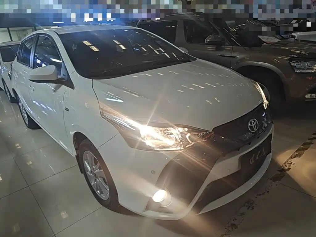 Toyota Yaris L — миниатюра 4