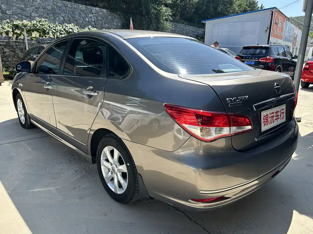 Nissan Sylphy — миниатюра 9