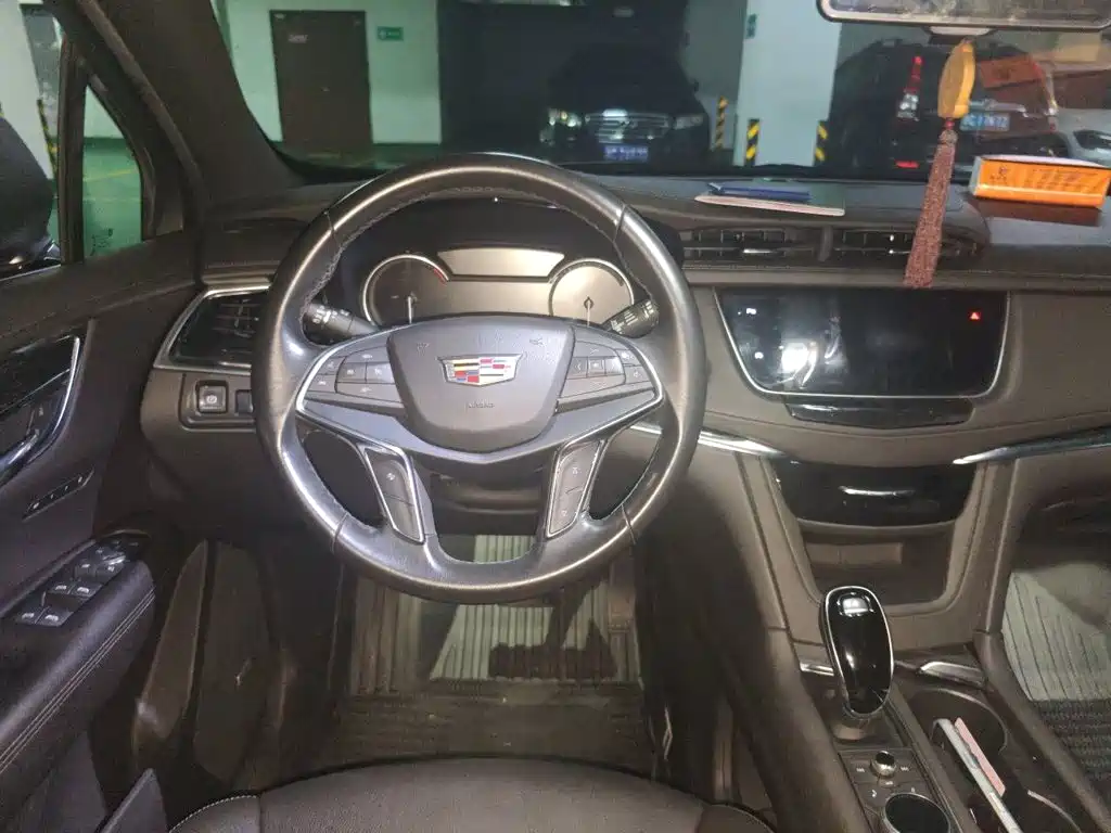 Cadillac XT5 — миниатюра 11