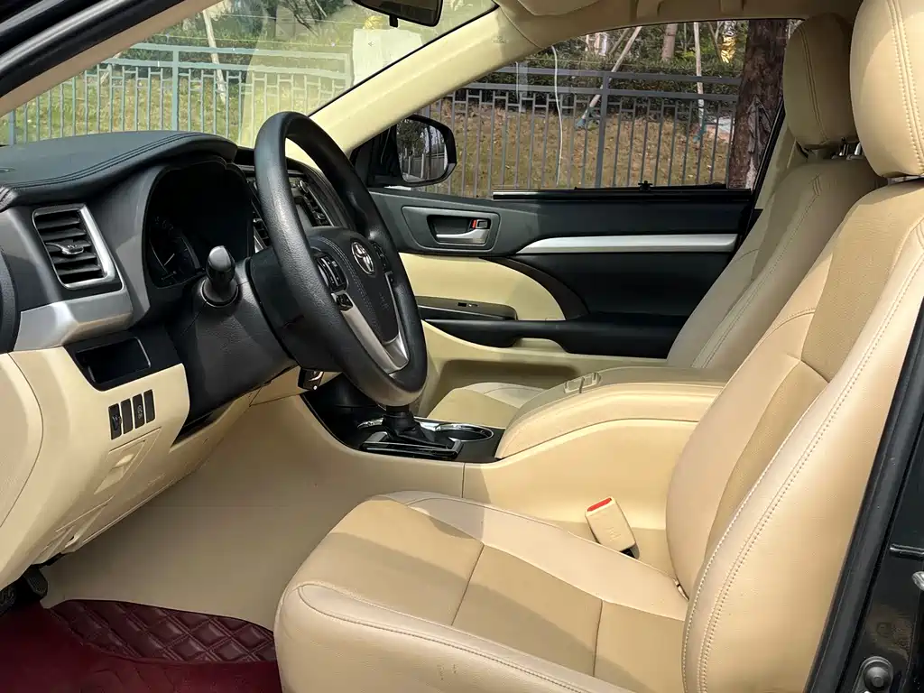 Toyota Highlander 2018 2.0T Elite 7 мест VI