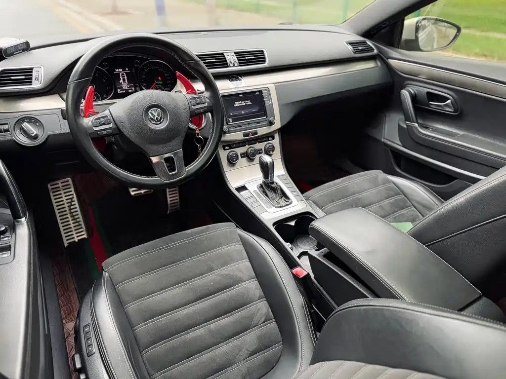 Volkswagen FAW - Passat CC CC 2018 1.8TSI Luxury