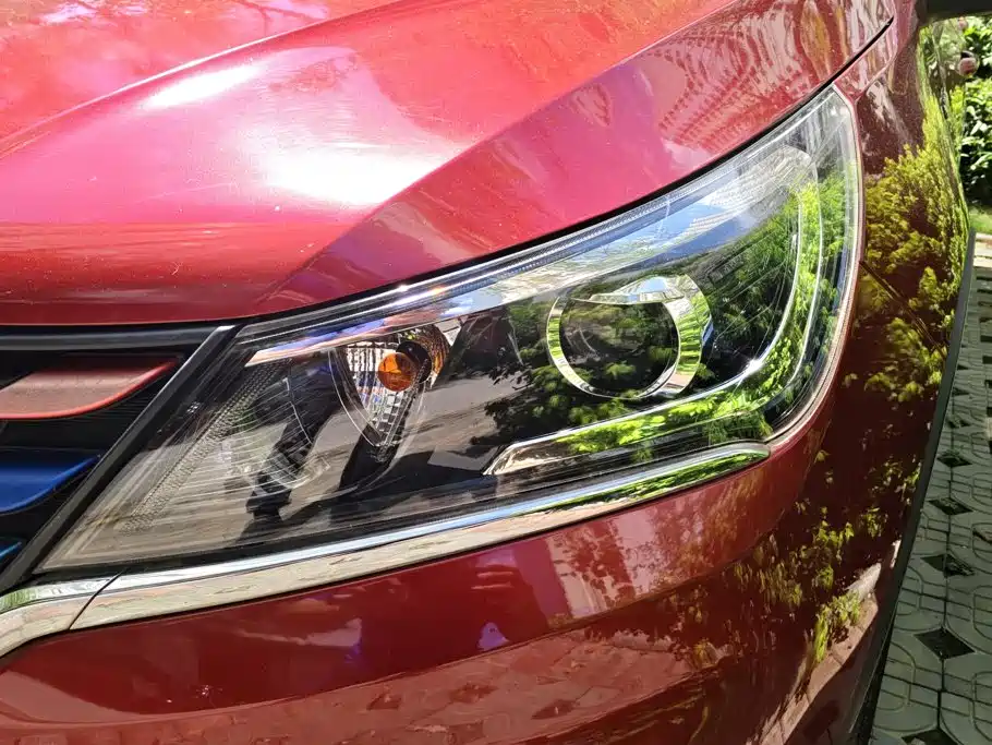Baojun 310W — миниатюра 5