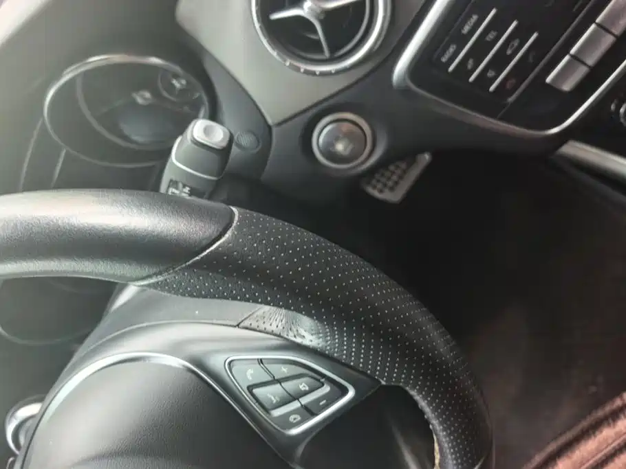 Mercedes-Benz CLA (Import) — миниатюра 16