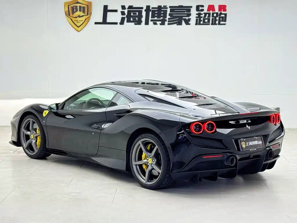 Ferrari F8 — миниатюра 2
