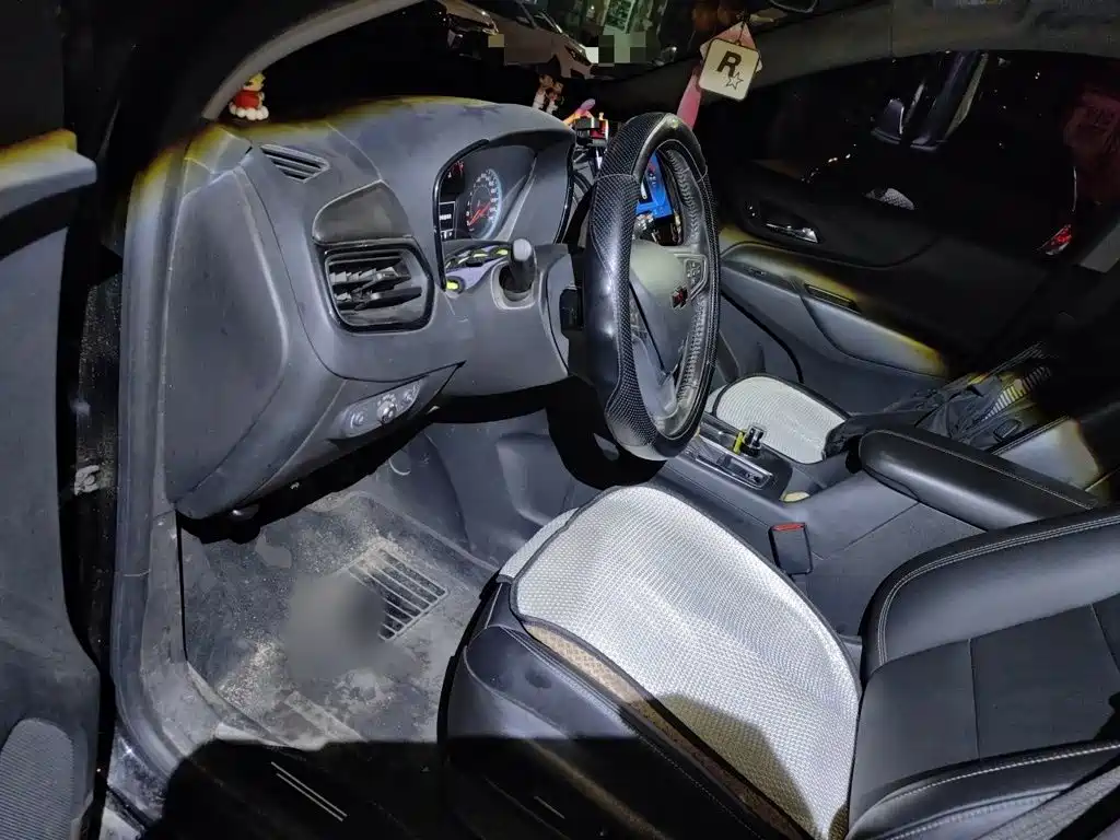 Chevrolet Equinox — миниатюра 14