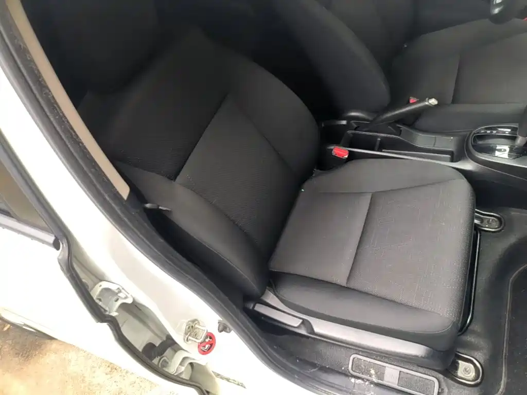 Honda Fit — миниатюра 25