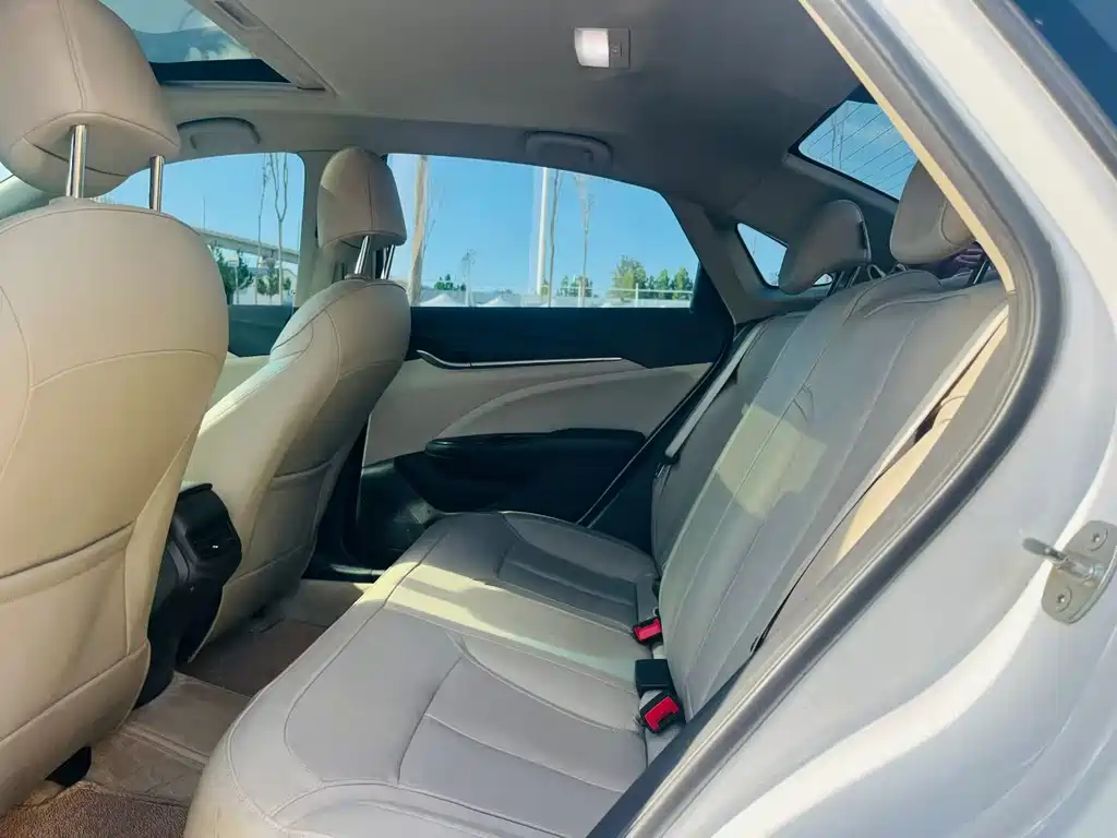 Buick Excelle — миниатюра 5