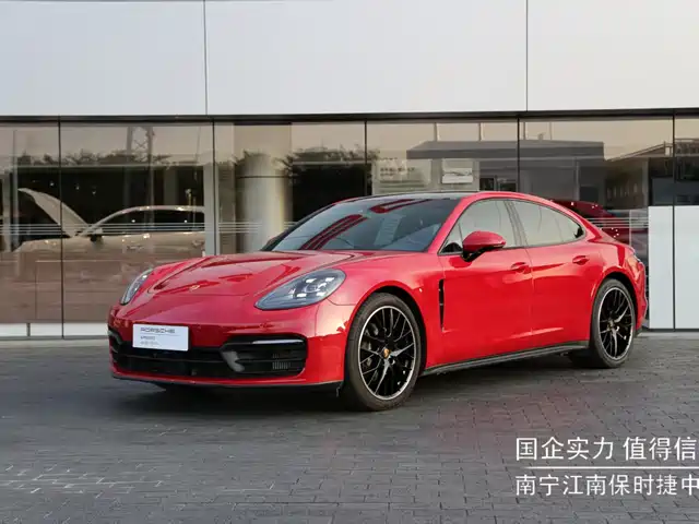 PORSCHE PANAMERA 2021