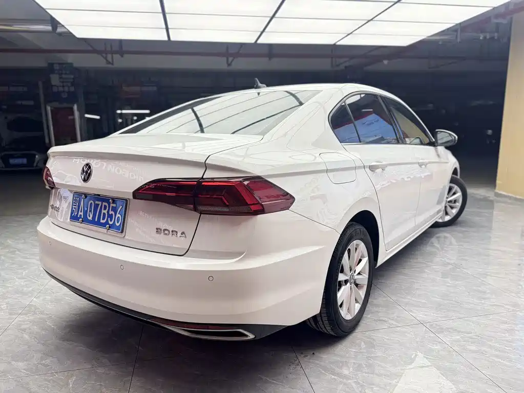Volkswagen Bora — миниатюра 5