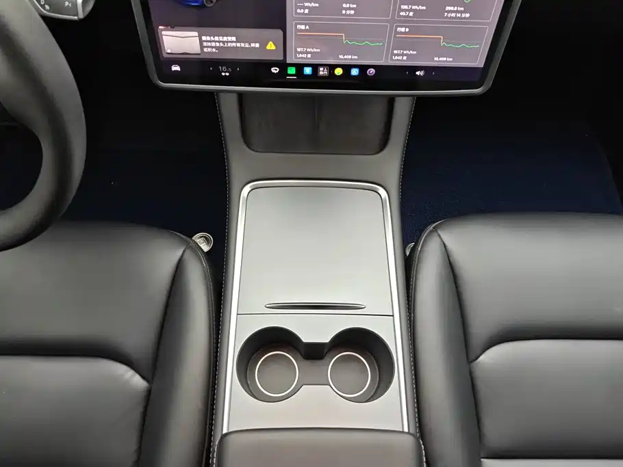 Tesla Model 3 — миниатюра 16