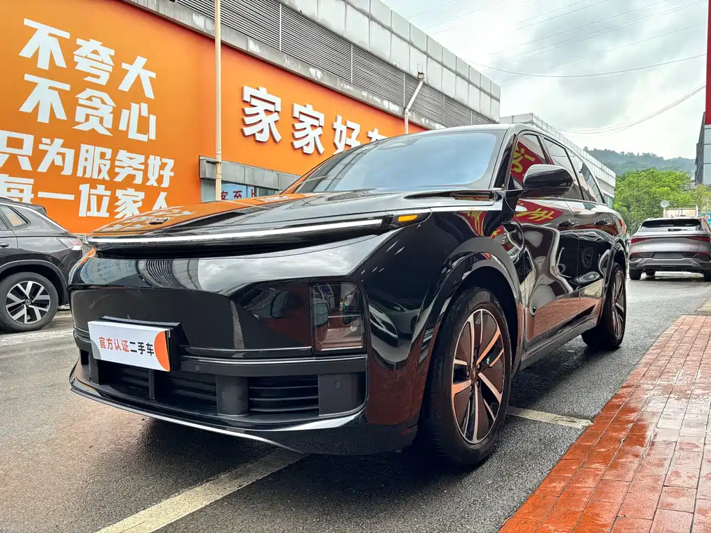 Li Auto Li L8 2024