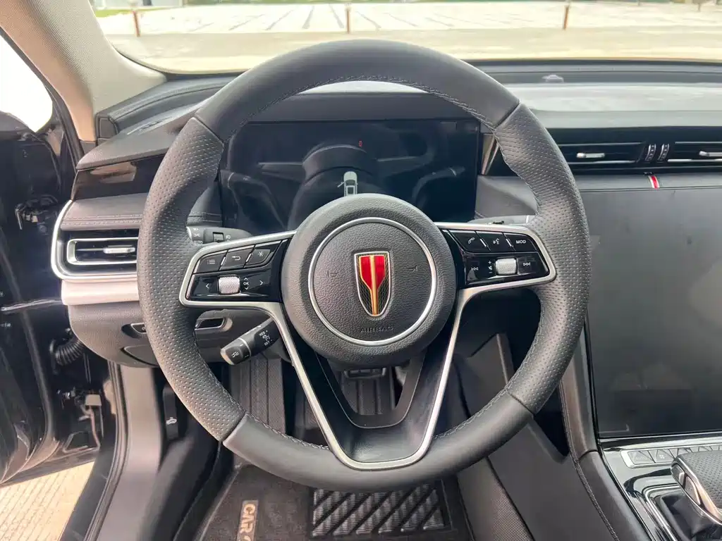 Hongqi Hongqi H5 — миниатюра 14